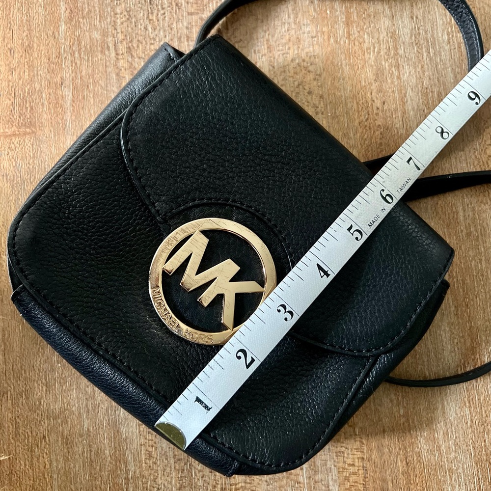 Michael Kors Fulton Small Leather Crossbody